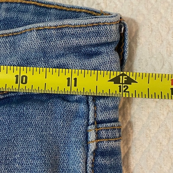 Zara light wash skinny Leg mid rise size 4 jeans - Picture 6 of 8